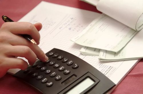 11省市上调最低工资标准 这将如何影响你的钱袋子？